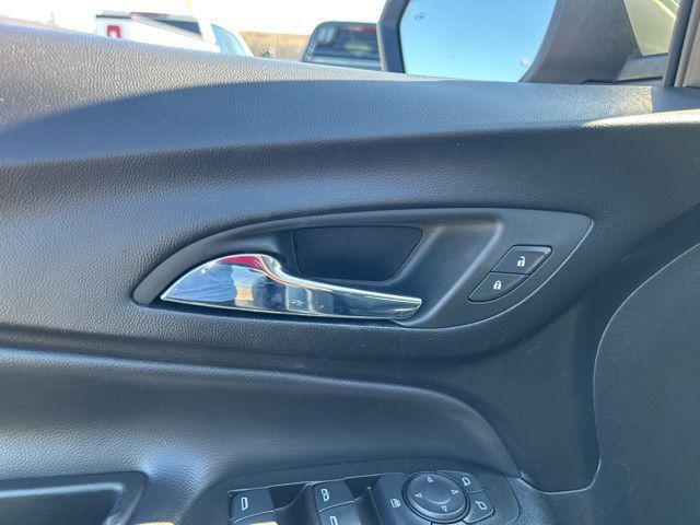 used 2023 Chevrolet Equinox car, priced at $19,291