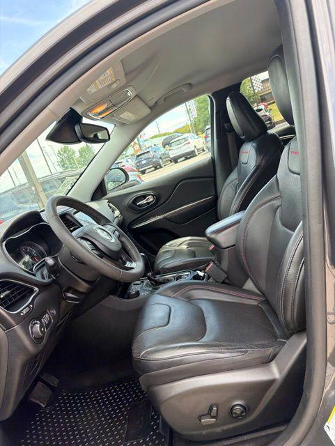used 2021 Jeep Cherokee car, priced at $20,491