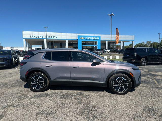 new 2026 Chevrolet Equinox EV car, priced at $42,412