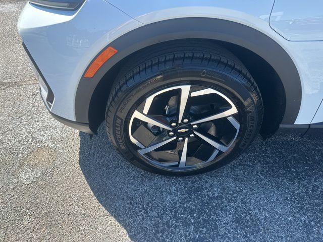 new 2026 Chevrolet Equinox EV car, priced at $37,412