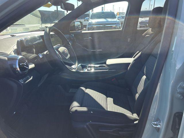 new 2026 Chevrolet Equinox car, priced at $31,640