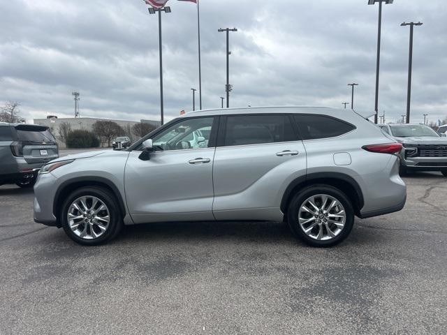 used 2023 Toyota Highlander car, priced at $37,828