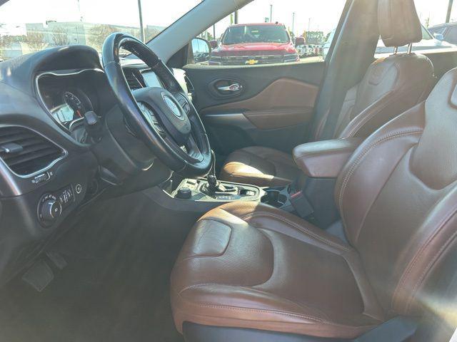 used 2019 Jeep Cherokee car, priced at $19,928