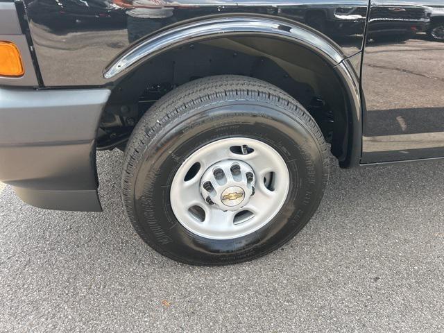 new 2025 Chevrolet Express 2500 car, priced at $39,275