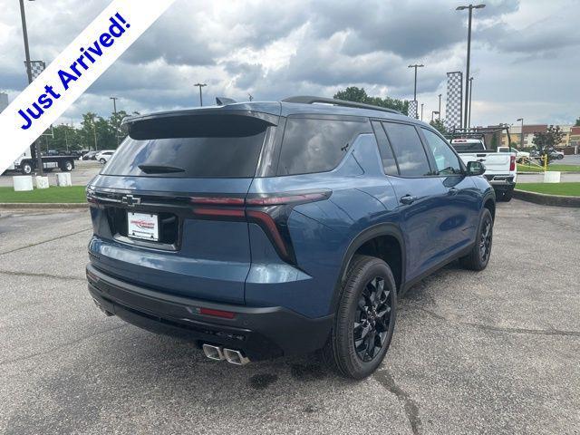 new 2026 Chevrolet Traverse car, priced at $43,080