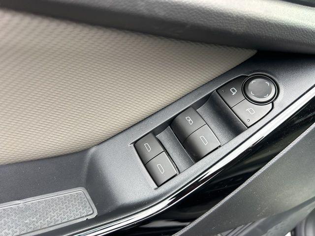 new 2026 Chevrolet Equinox car, priced at $32,435