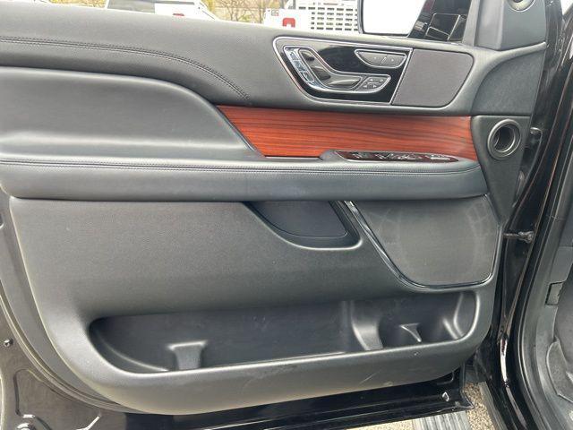 used 2022 Lincoln Navigator car, priced at $40,991