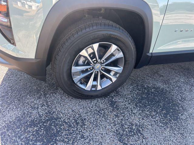 new 2026 Chevrolet Equinox car, priced at $28,640