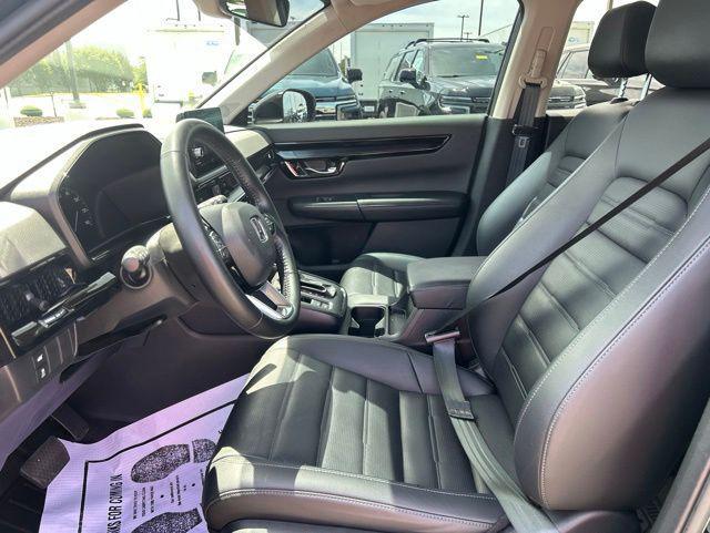 used 2025 Honda CR-V car, priced at $29,998