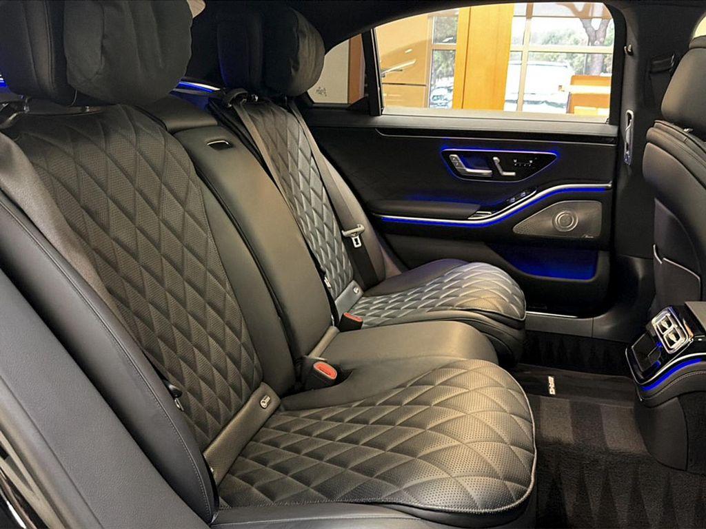 Mercedes-Benz S-Class view 13