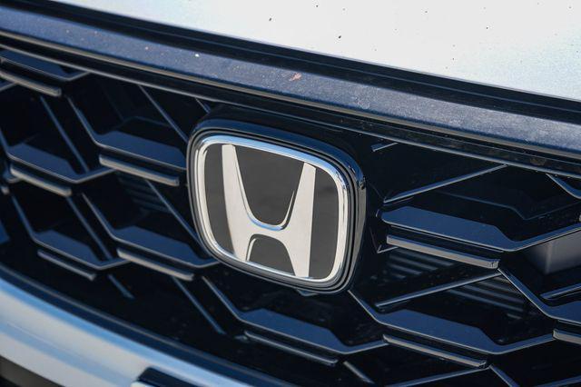 new 2026 Honda CR-V Hybrid car, priced at $40,630