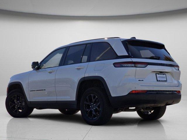 used 2024 Jeep Grand Cherokee car, priced at $28,209