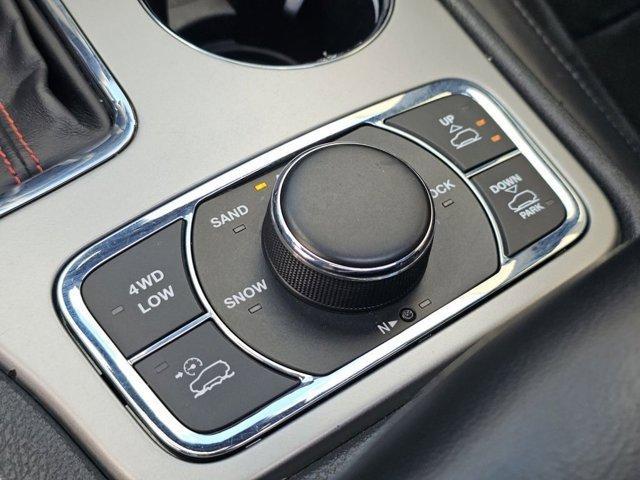 used 2017 Jeep Grand Cherokee car, priced at $15,652