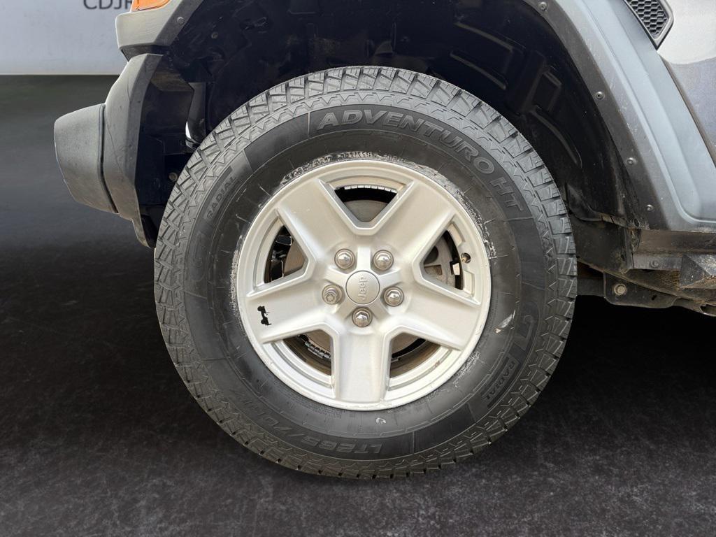 used 2020 Jeep Gladiator car, priced at $22,788