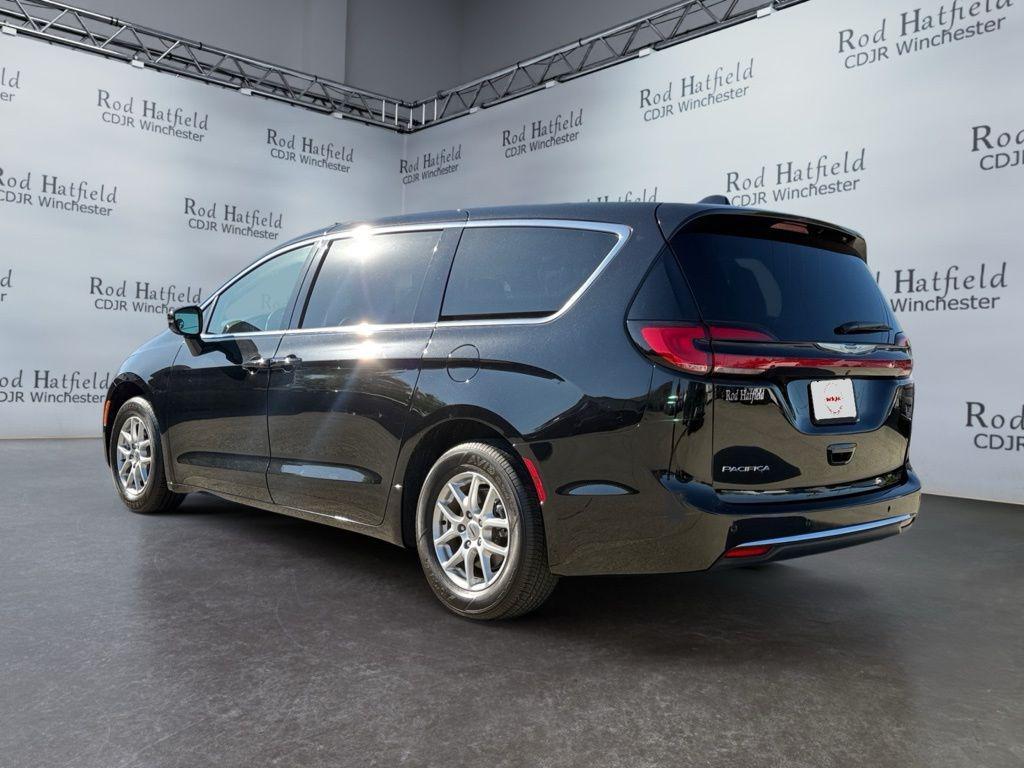 used 2024 Chrysler Pacifica car, priced at $29,488
