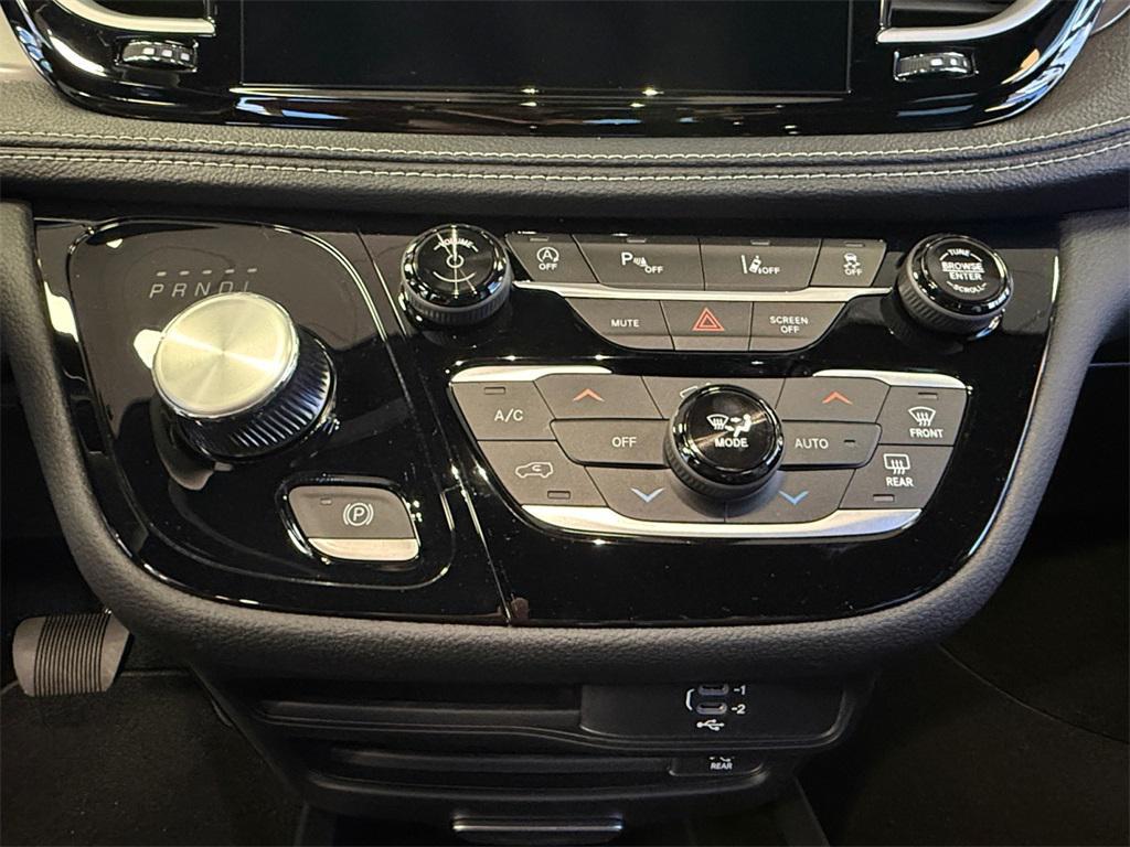 new 2026 Chrysler Pacifica car, priced at $42,084