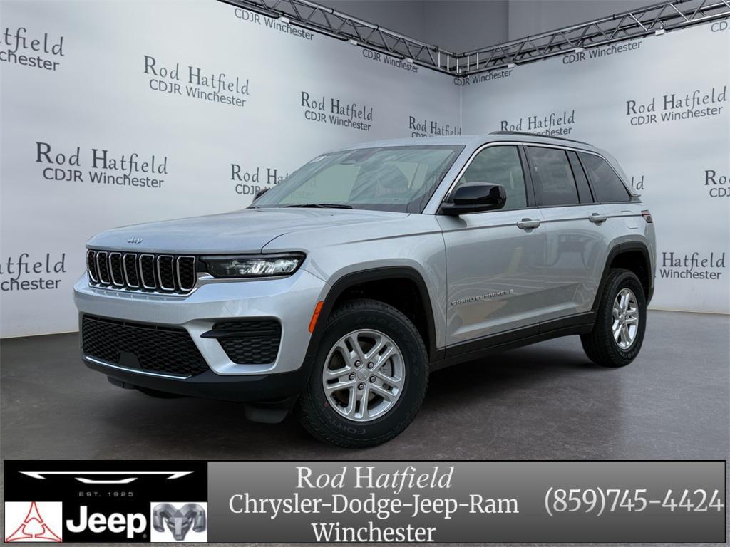 new 2025 Jeep Grand Cherokee car, priced at $35,995