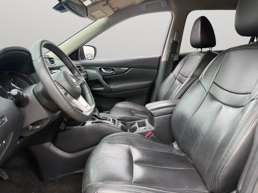 used 2020 Nissan Rogue car, priced at $18,988