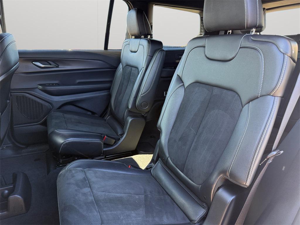 used 2025 Jeep Grand Cherokee L car, priced at $39,915