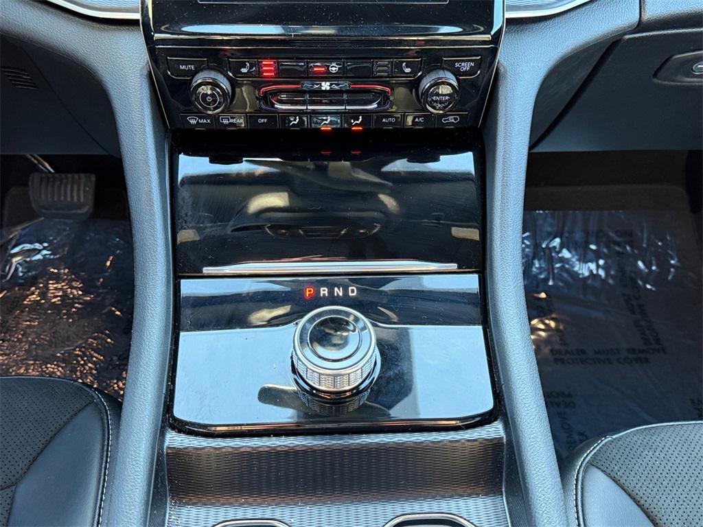 used 2025 Jeep Grand Cherokee L car, priced at $39,915