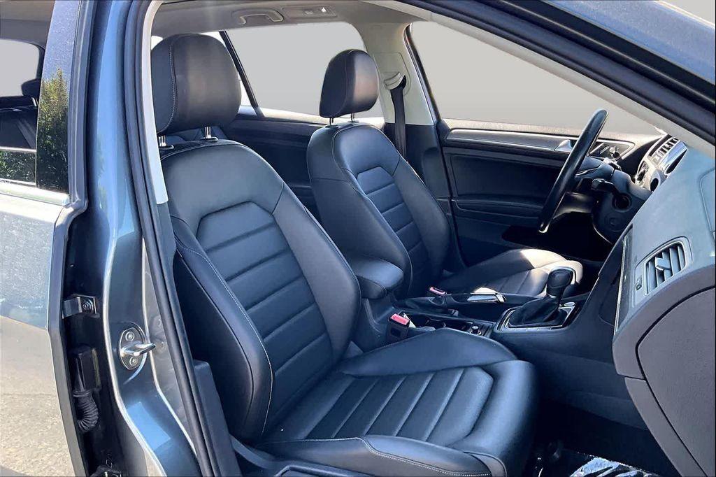 used 2019 Volkswagen Golf Alltrack car, priced at $17,298