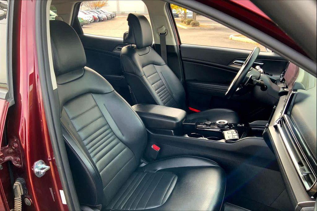 used 2023 Kia Sportage Hybrid car, priced at $27,235