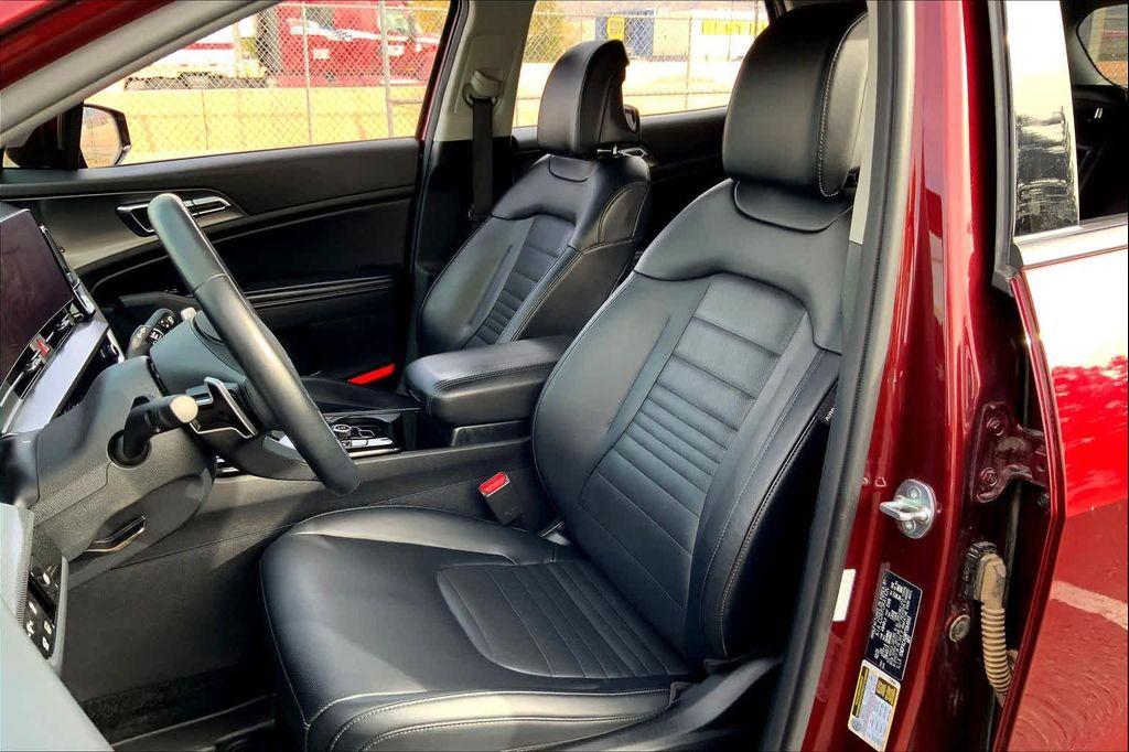 used 2023 Kia Sportage Hybrid car, priced at $27,235