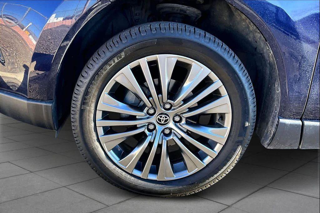 used 2022 Toyota Venza car, priced at $29,350