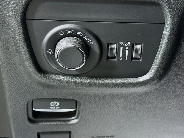 new 2026 Jeep Grand Cherokee L car, priced at $40,622