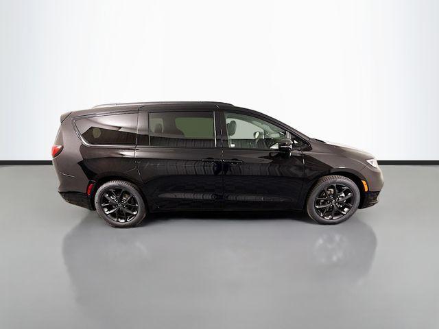 new 2026 Chrysler Pacifica car, priced at $41,097