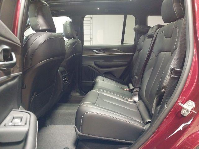 new 2025 Jeep Grand Cherokee car, priced at $44,735