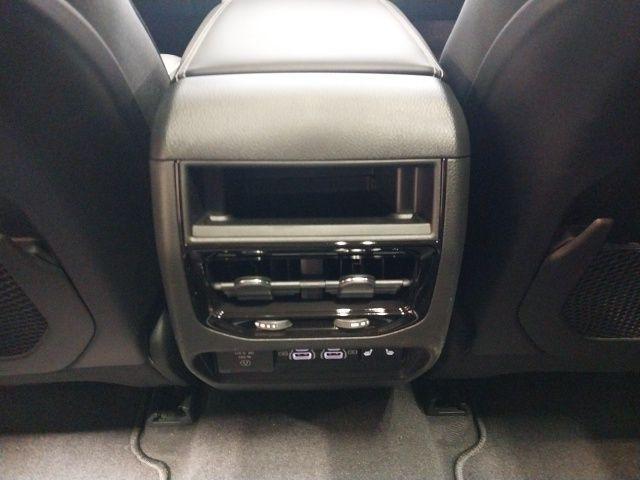 new 2025 Jeep Grand Cherokee car, priced at $44,735