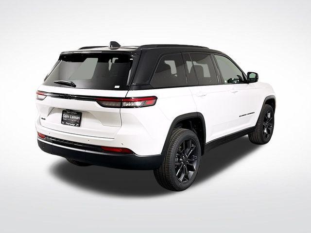 new 2025 Jeep Grand Cherokee car, priced at $43,140
