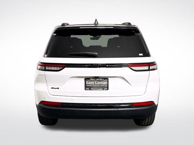 new 2025 Jeep Grand Cherokee car, priced at $43,140