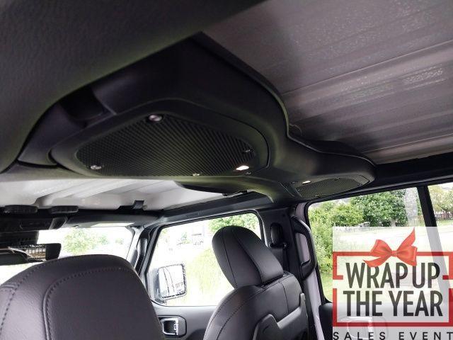 new 2025 Jeep Wrangler car, priced at $46,355