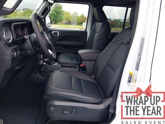 new 2025 Jeep Wrangler car, priced at $46,355