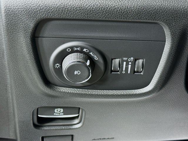 new 2025 Jeep Grand Cherokee car, priced at $55,580