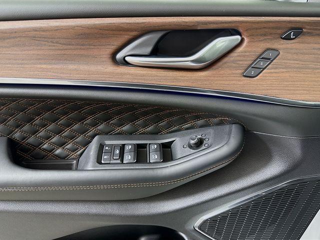 new 2025 Jeep Grand Cherokee car, priced at $55,580