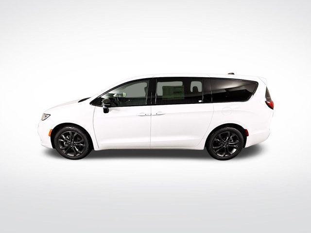 new 2026 Chrysler Pacifica car, priced at $43,560