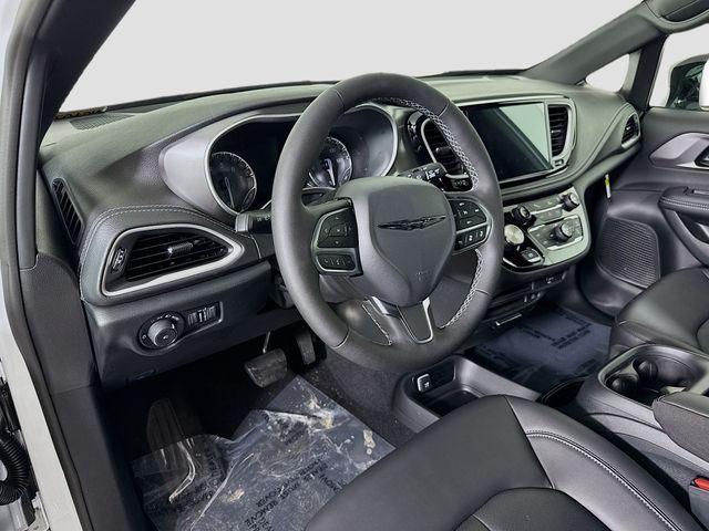 new 2026 Chrysler Pacifica car, priced at $43,560