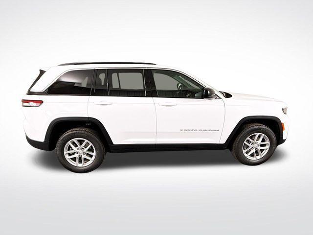 new 2025 Jeep Grand Cherokee car, priced at $35,575