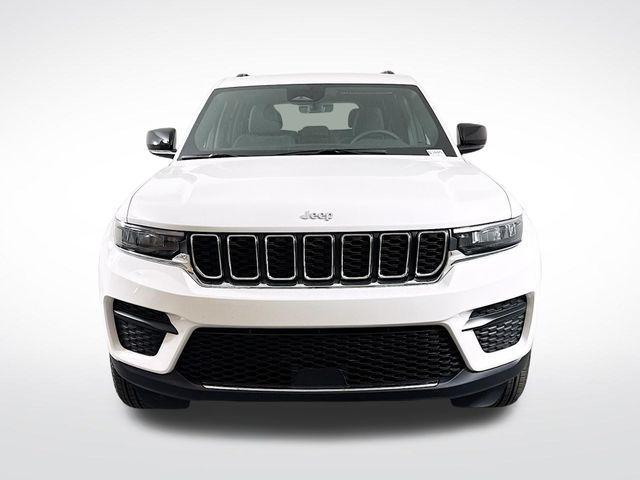 new 2025 Jeep Grand Cherokee car, priced at $35,575