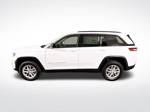 new 2025 Jeep Grand Cherokee car, priced at $35,575