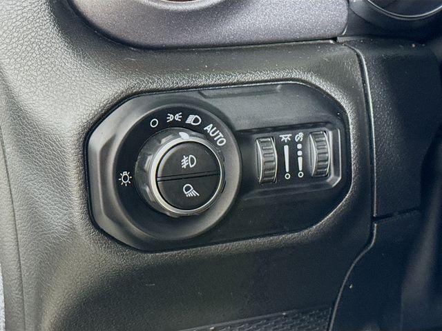 used 2021 Jeep Gladiator car, priced at $33,000