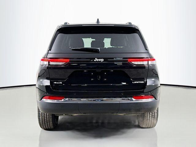 used 2025 Jeep Grand Cherokee car, priced at $35,880