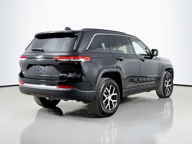 used 2025 Jeep Grand Cherokee car, priced at $35,880