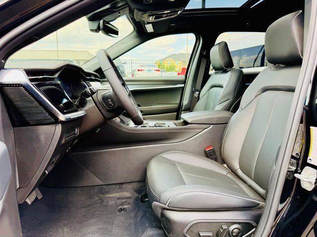 new 2025 Jeep Wagoneer S car, priced at $43,202