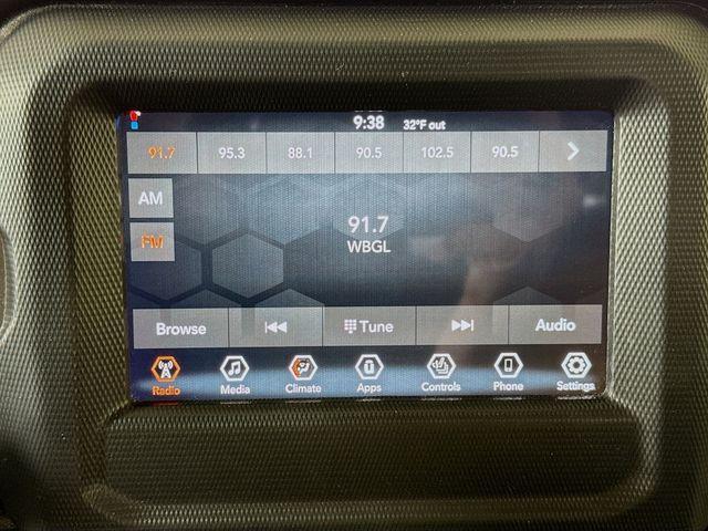 used 2023 Jeep Gladiator car, priced at $28,000