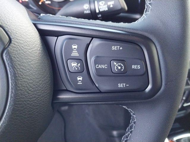 new 2025 Jeep Gladiator car, priced at $40,185