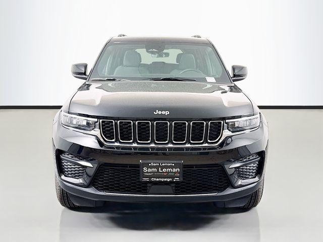 new 2026 Jeep Grand Cherokee car, priced at $39,917